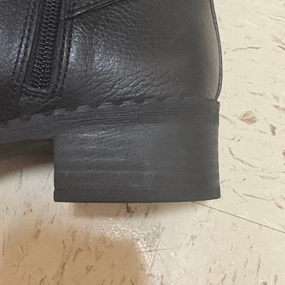 Gentle Souls by Kenneth Cole Black Ankle Boots Size 7M - Picture 10 of 16